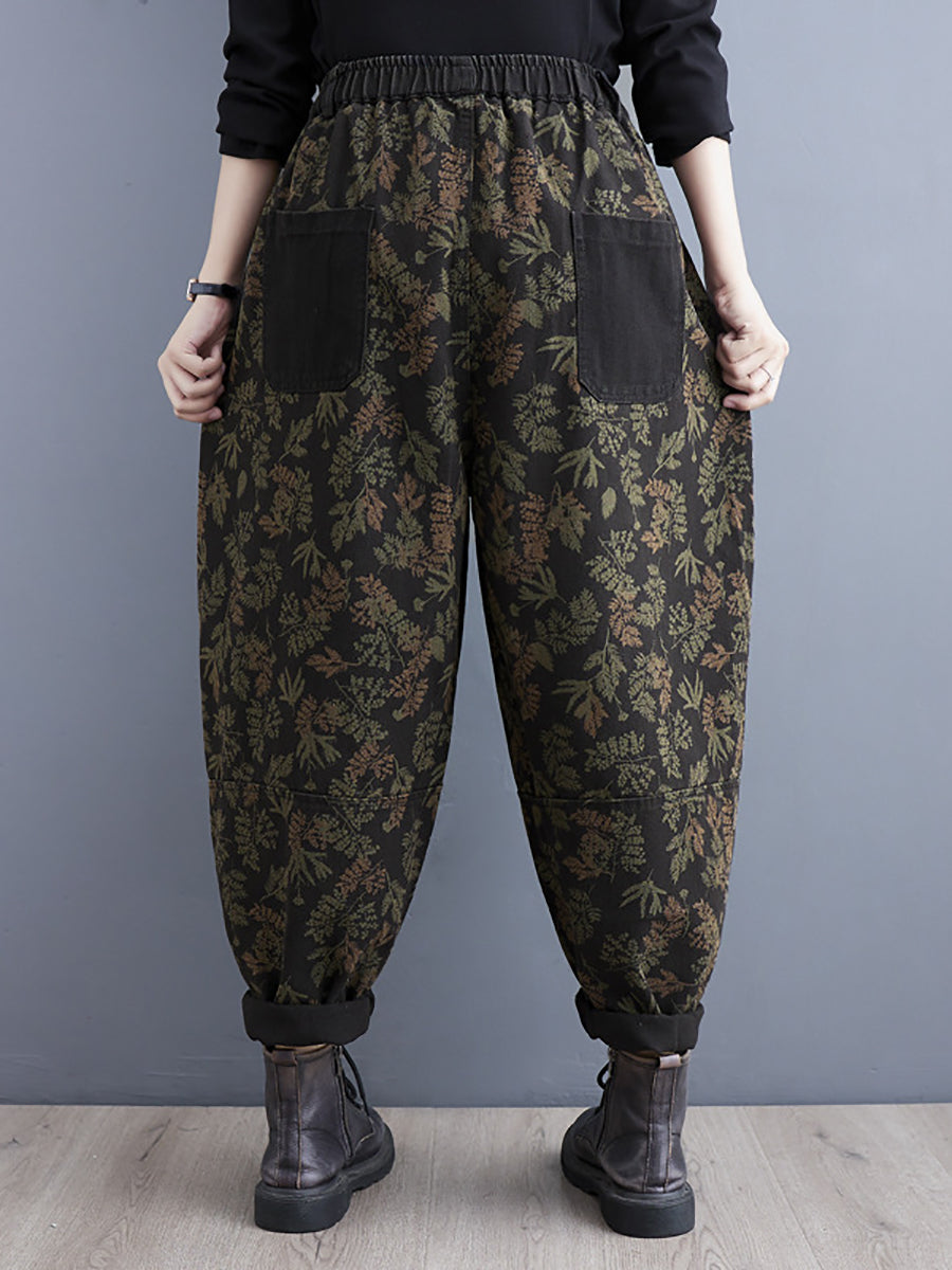 Effortlessly Elegant Pants with a Timeless Design