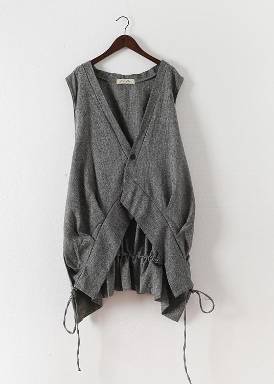 Classic Vintage Cardigan with a Flattering Fit