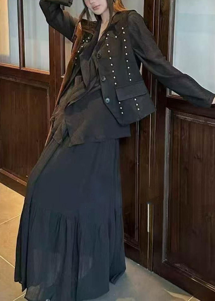 Effortlessly Elegant Top with a Timeless Design