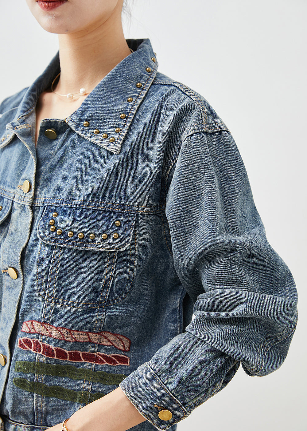 Gracefully Styled Garment for Any Occasion