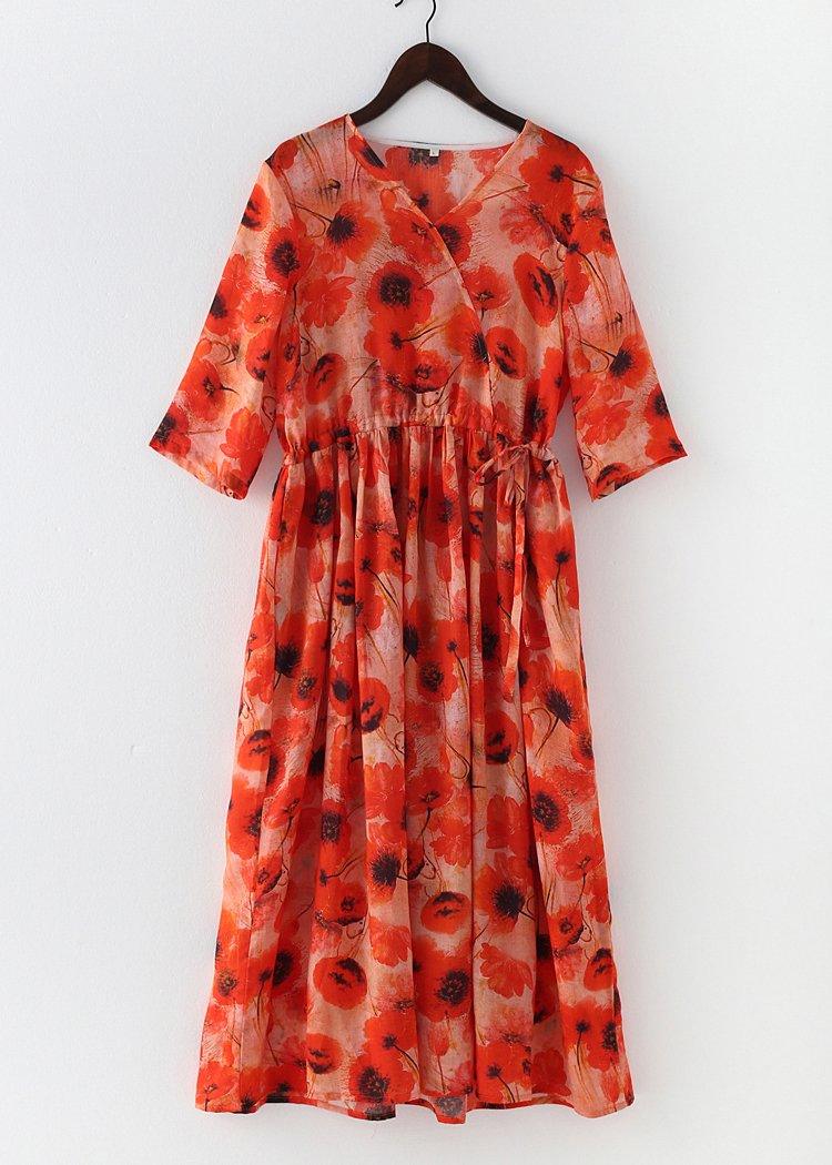 Beautifully Finished Dress in a Timeless Design