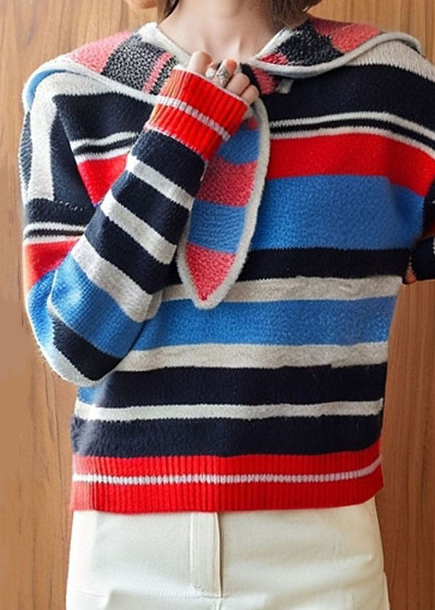 Well Tailored Sweater with a Graceful Silhouette