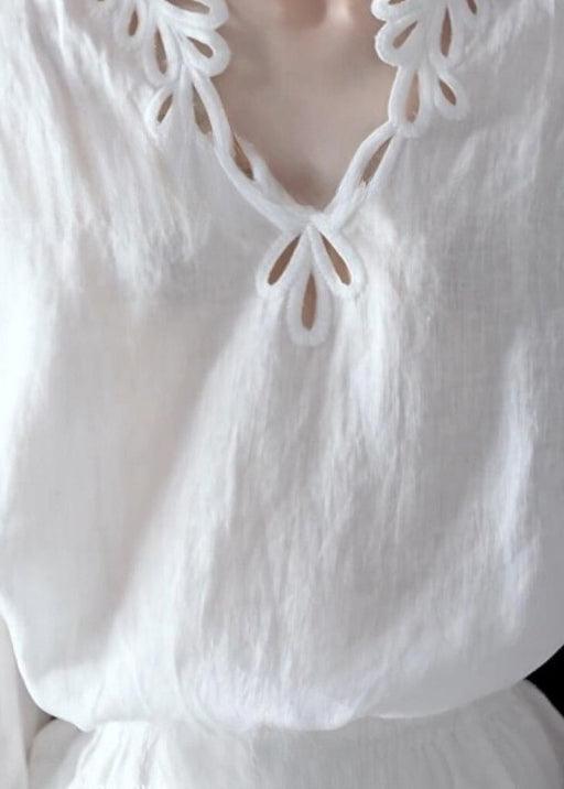 Classic Vintage Blouse with a Flattering Fit
