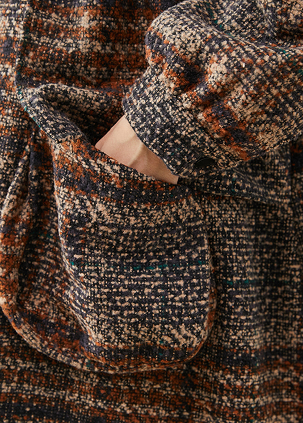Gracefully Styled Coat for Any Occasion