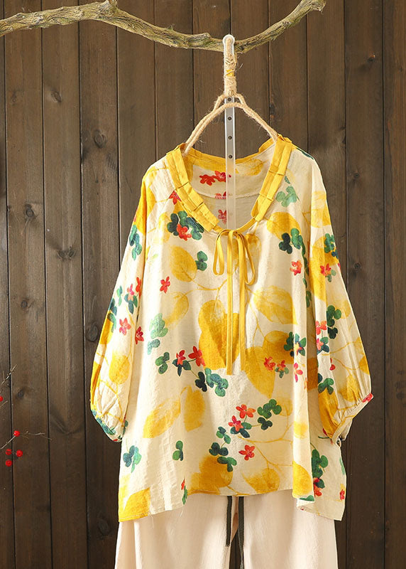 Effortlessly Elegant Top with a Timeless Design