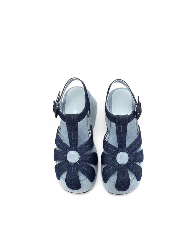 Graceful Orthopedic Sandals for Modern Look