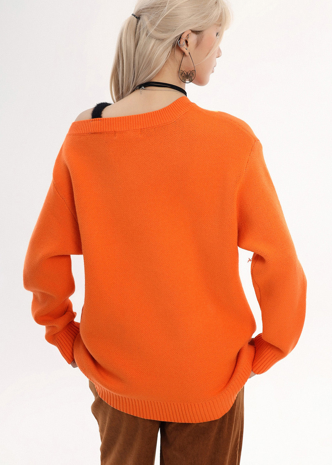 Gracefully Styled Sweater for Any Occasion