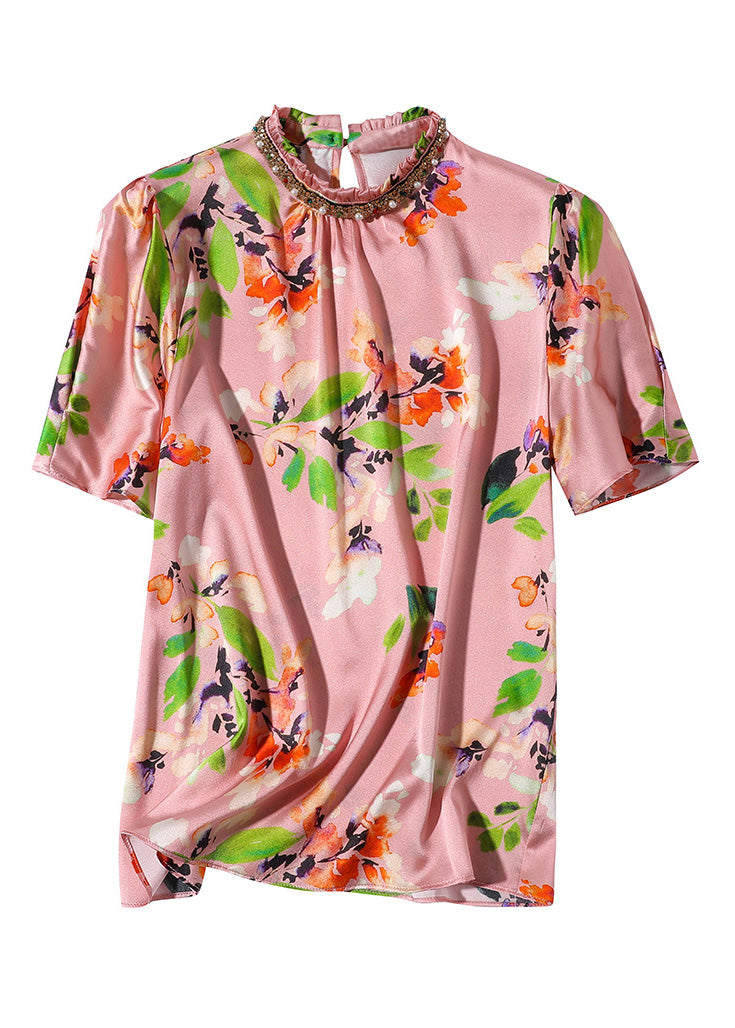 Effortlessly Elegant Top with a Timeless Design