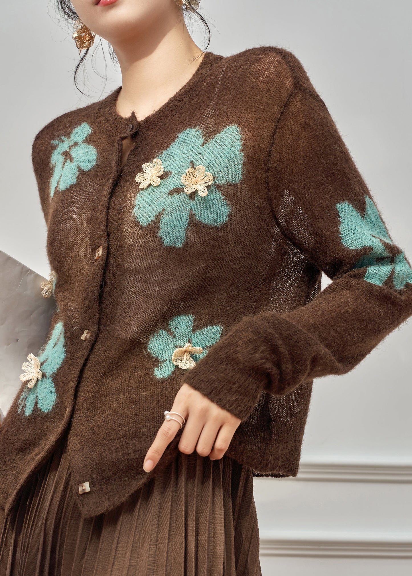 Classic Vintage & Enduringly Stylish Cardigan