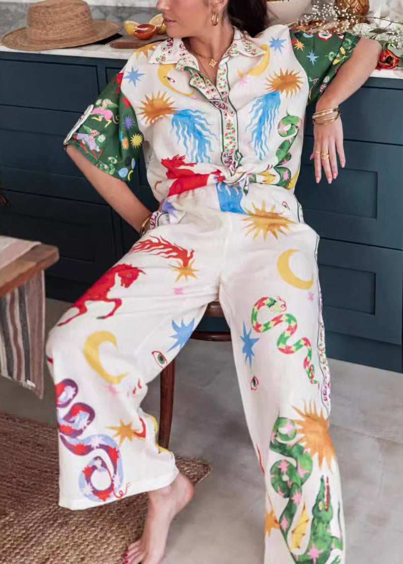 Effortlessly Elegant Pants with a Timeless Design