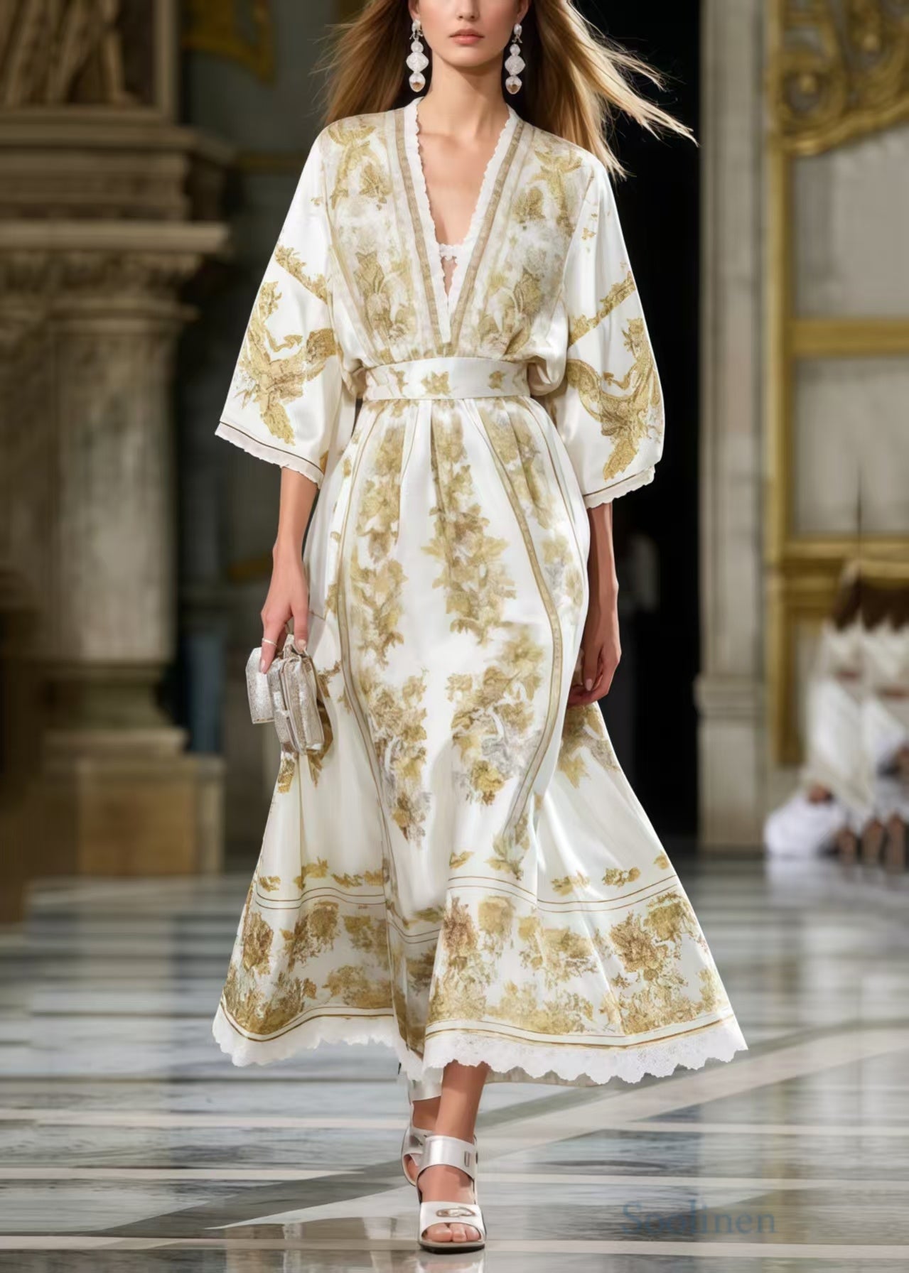 Beautifully Crafted Dress in a Classic Style
