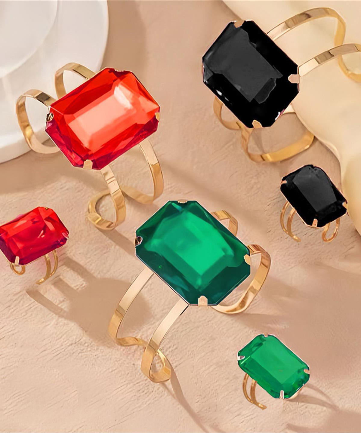 Classic Set with Timeless Appeal