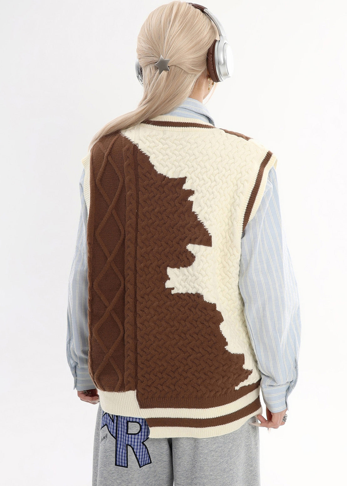 Elegantly Styled Sweater for Everyday Wear