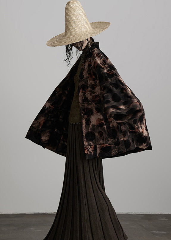 Well Tailored Coat with a Graceful Silhouette