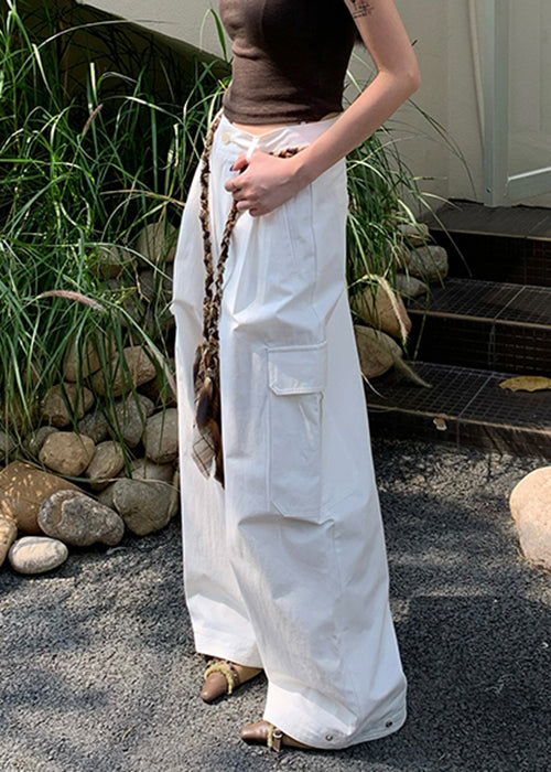 Well Tailored Pants with a Graceful Silhouette