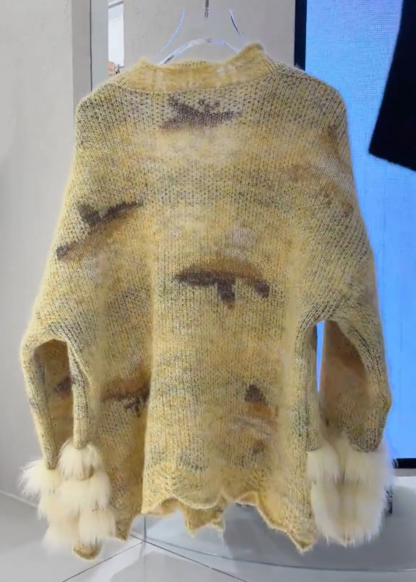 Beautifully Finished Cardigan in a Timeless Design