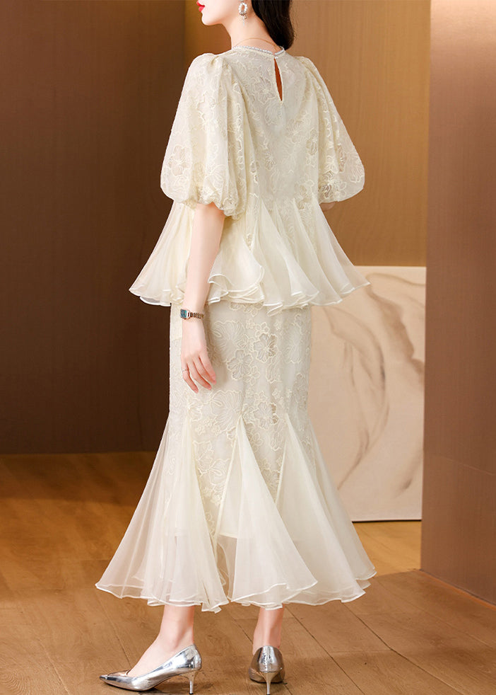 Beautifully Finished Top in a Timeless Design