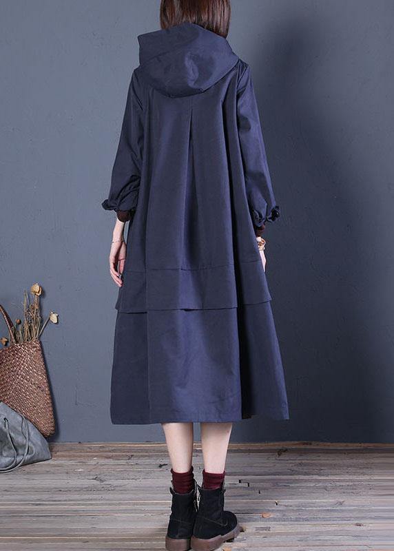 Well Tailored Coat with a Graceful Silhouette