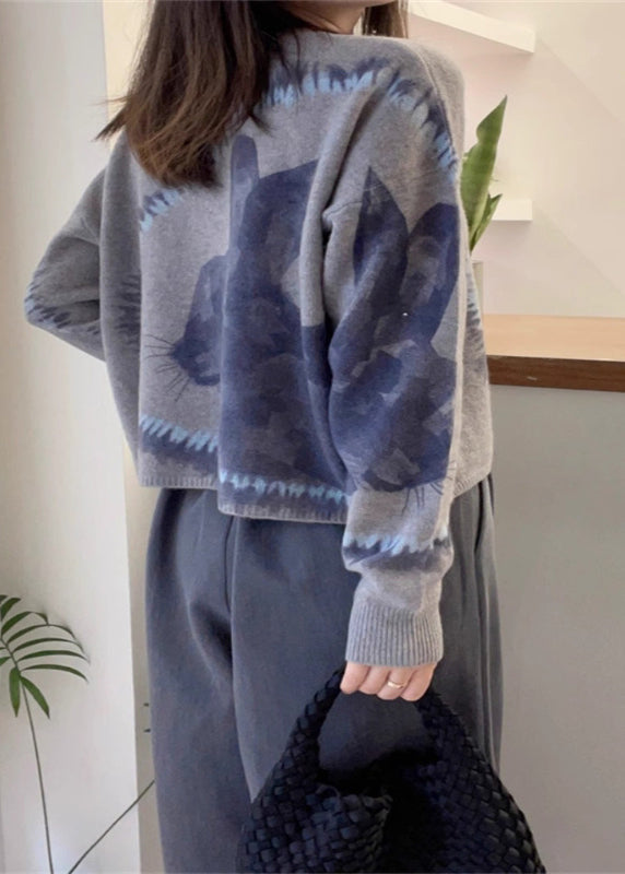 Gracefully Styled Sweater for Any Occasion