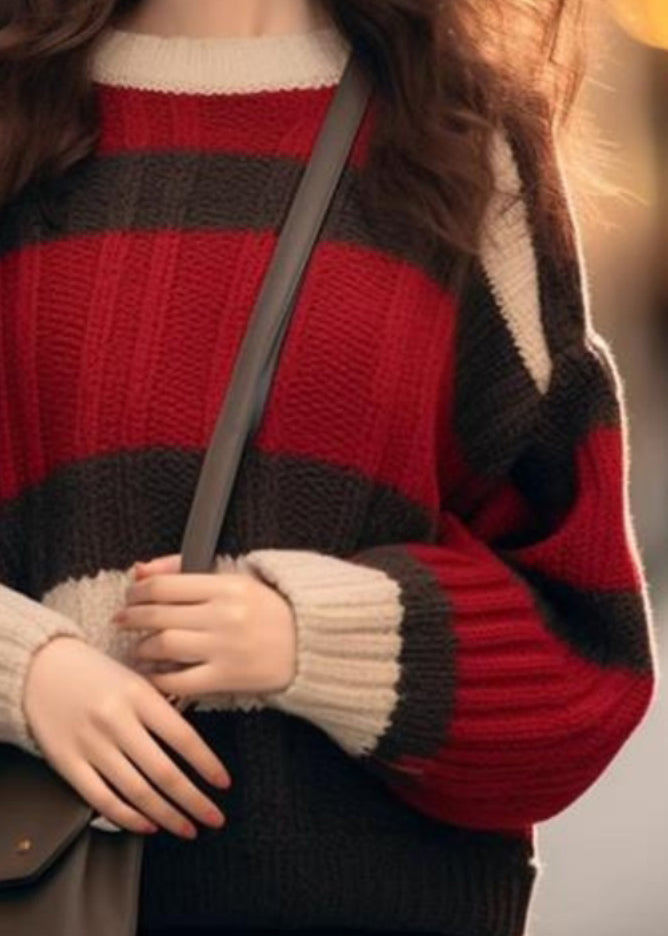 Classic Vintage Sweater with a Flattering Fit