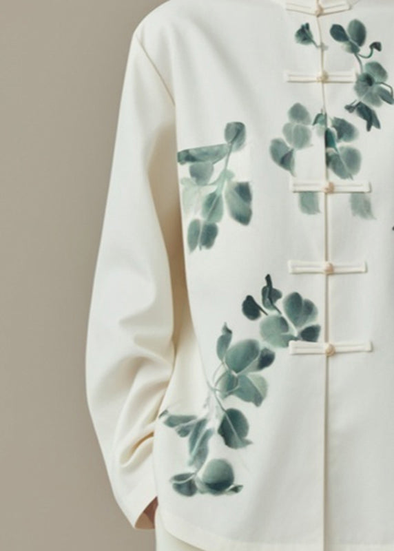 Gracefully Styled Coat for Any Occasion