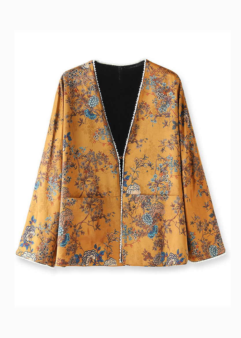 Beautifully Finished Coat in a Timeless Design