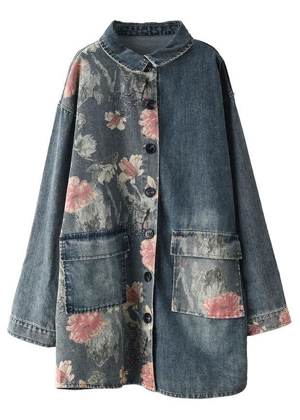 Classic Vintage Blouse with a Flattering Fit