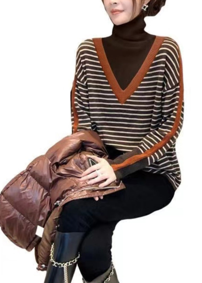 Effortlessly Elegant Sweater with a Timeless Design
