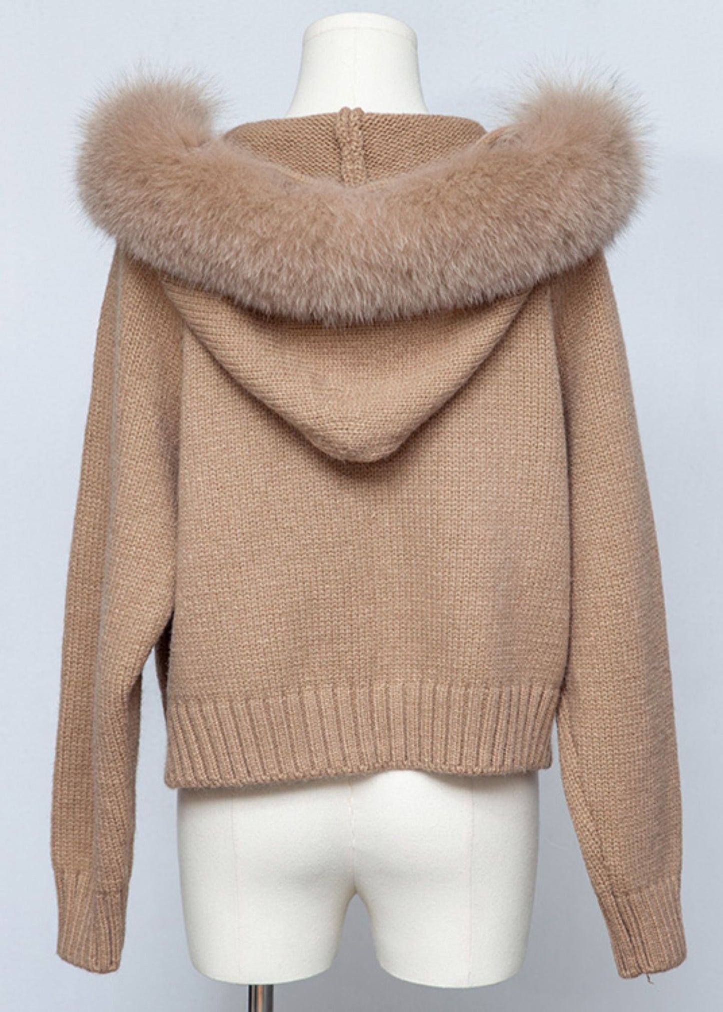 Beautifully Finished Coat in a Timeless Design