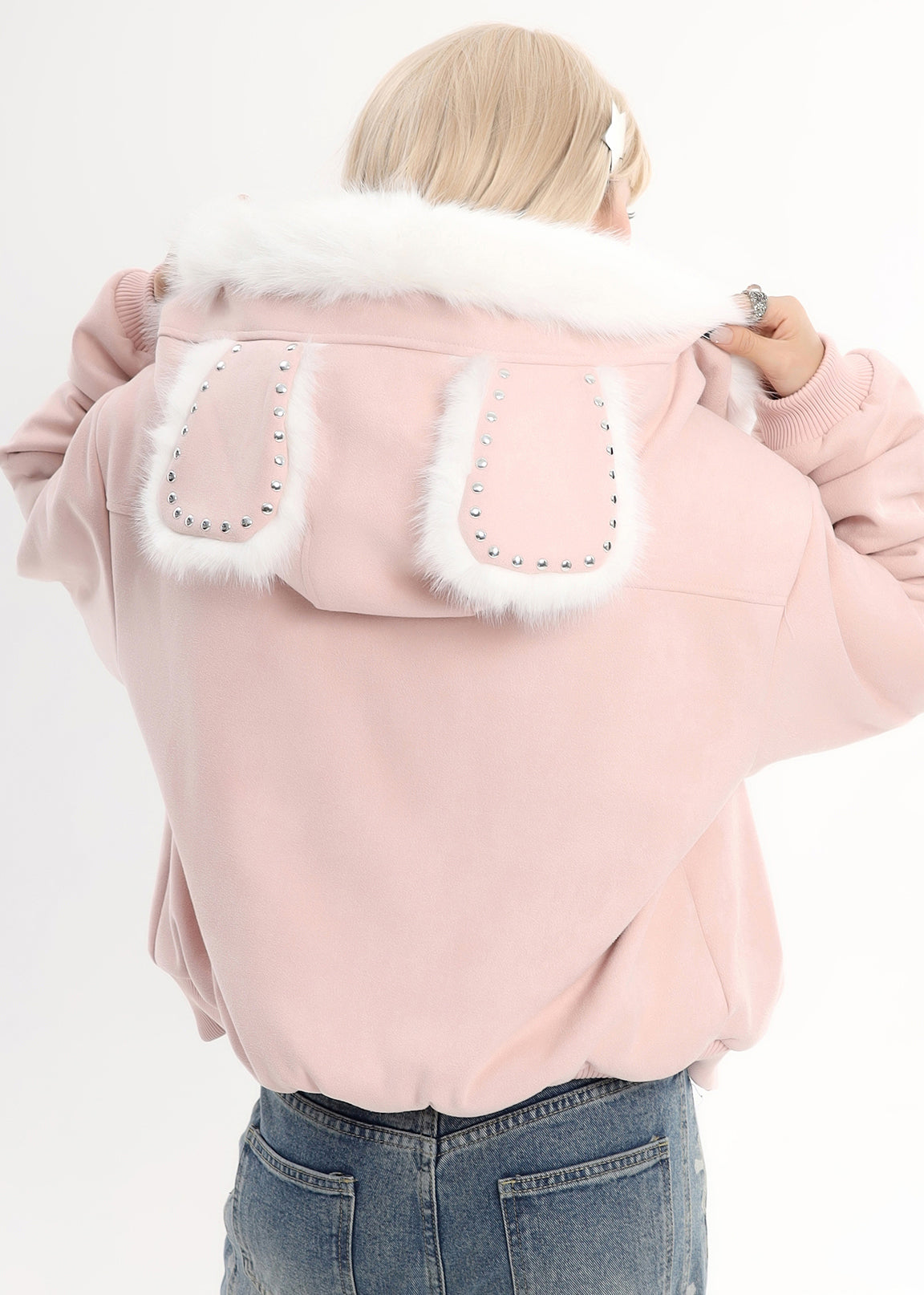 Elegantly Styled Jacket for Everyday Wear