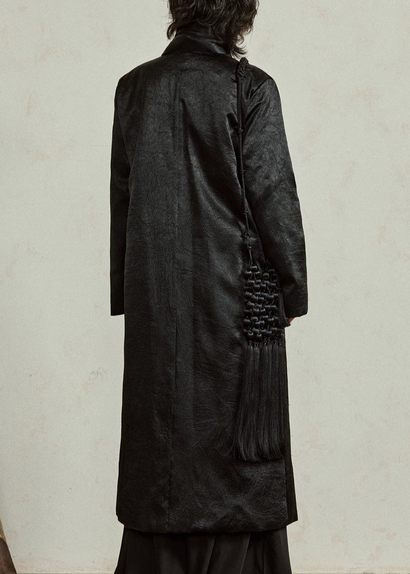 Beautifully Finished Coat in a Timeless Design