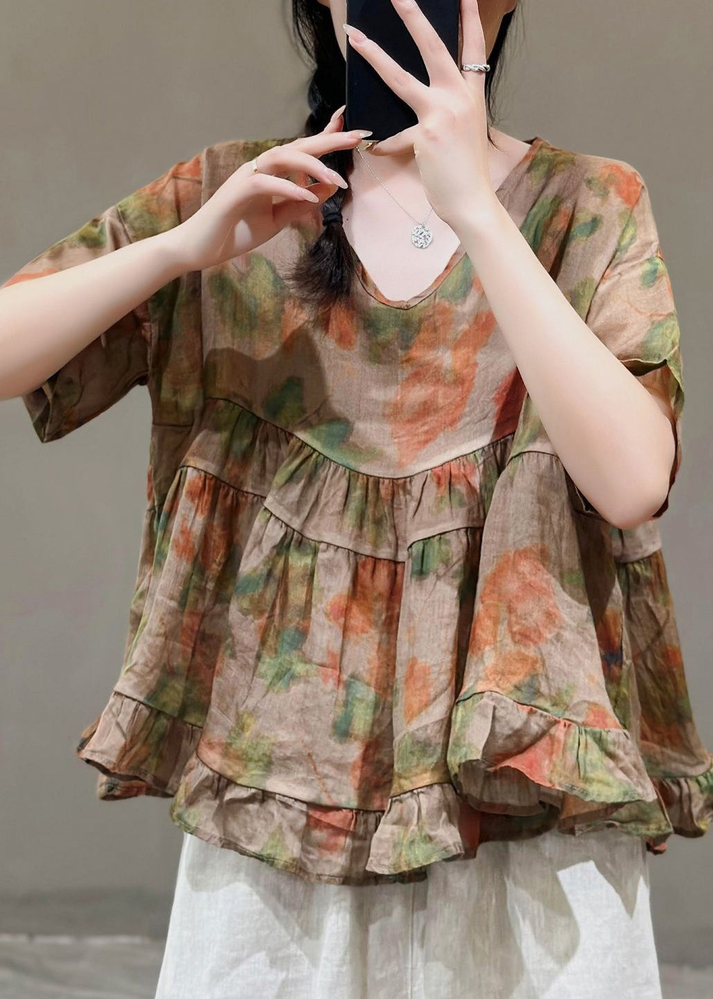 Beautifully Finished Top in a Timeless Design