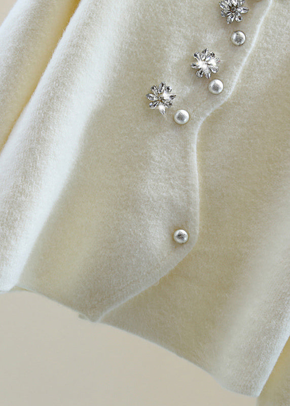 Gracefully Styled Sweater for Any Occasion