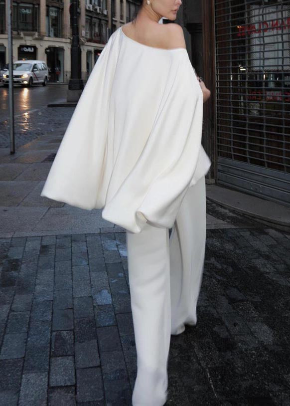 Effortlessly Elegant Top with a Timeless Design
