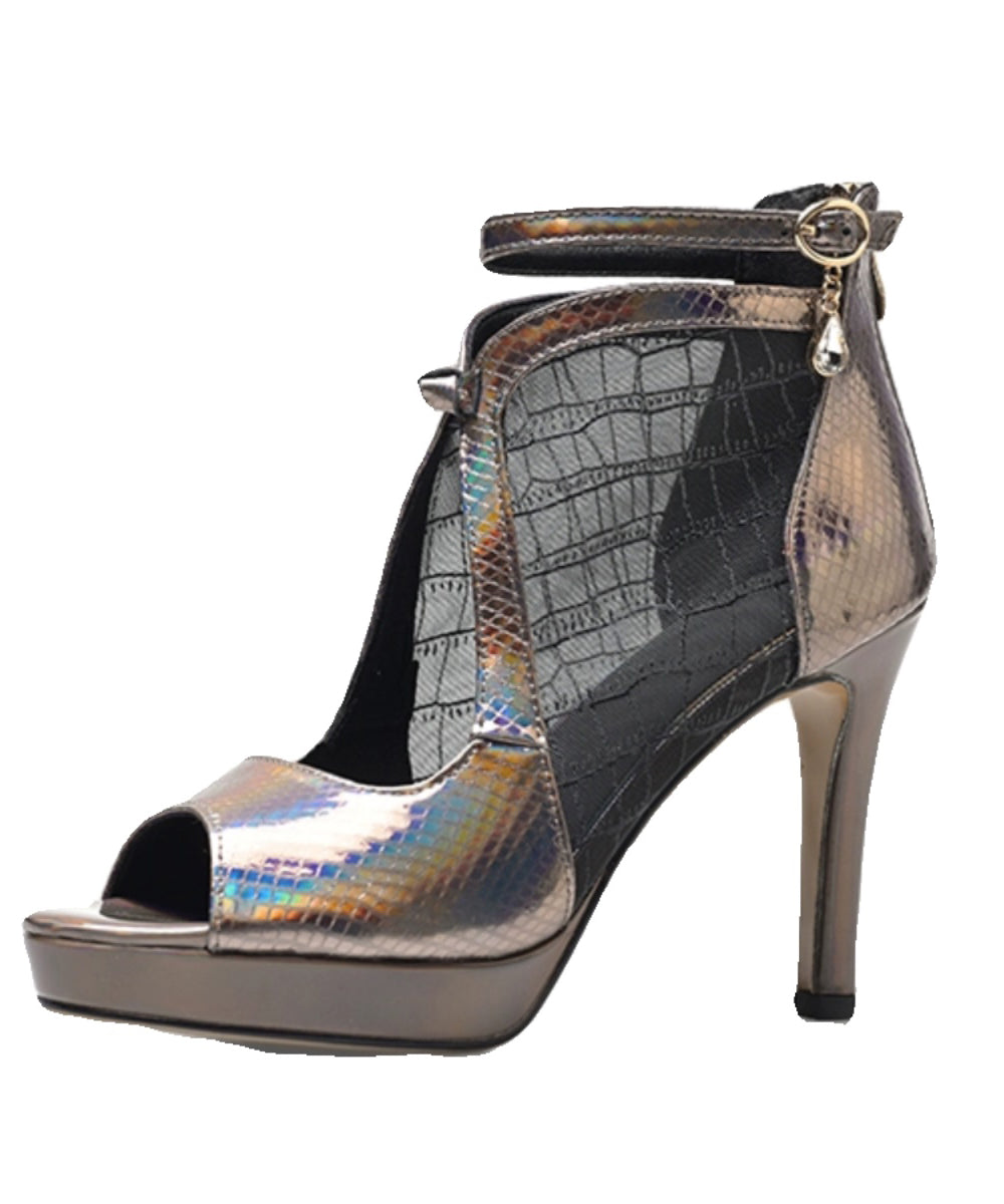 Beautifully Crafted Orthopedic Sandals