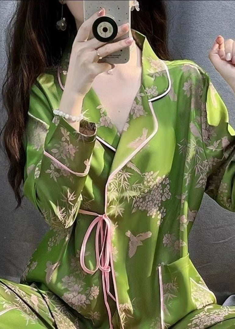 Beautiful Set with Unique Style