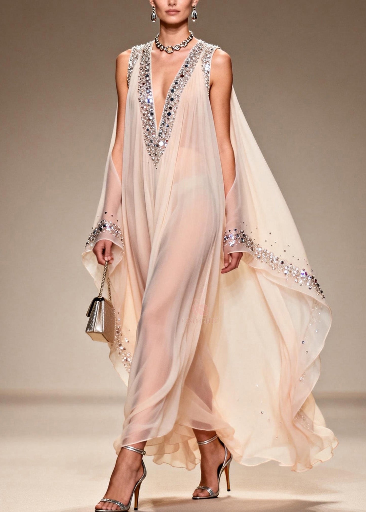 Beautifully Finished Dress in a Timeless Design