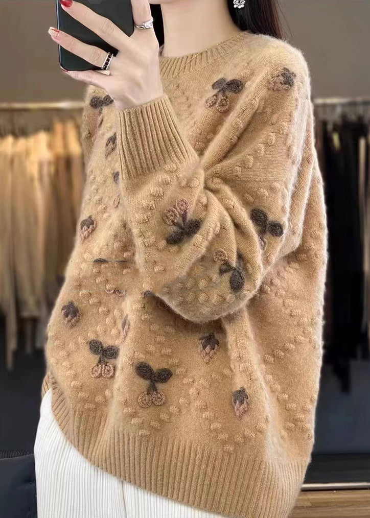 Classic Vintage Sweater with a Flattering Fit