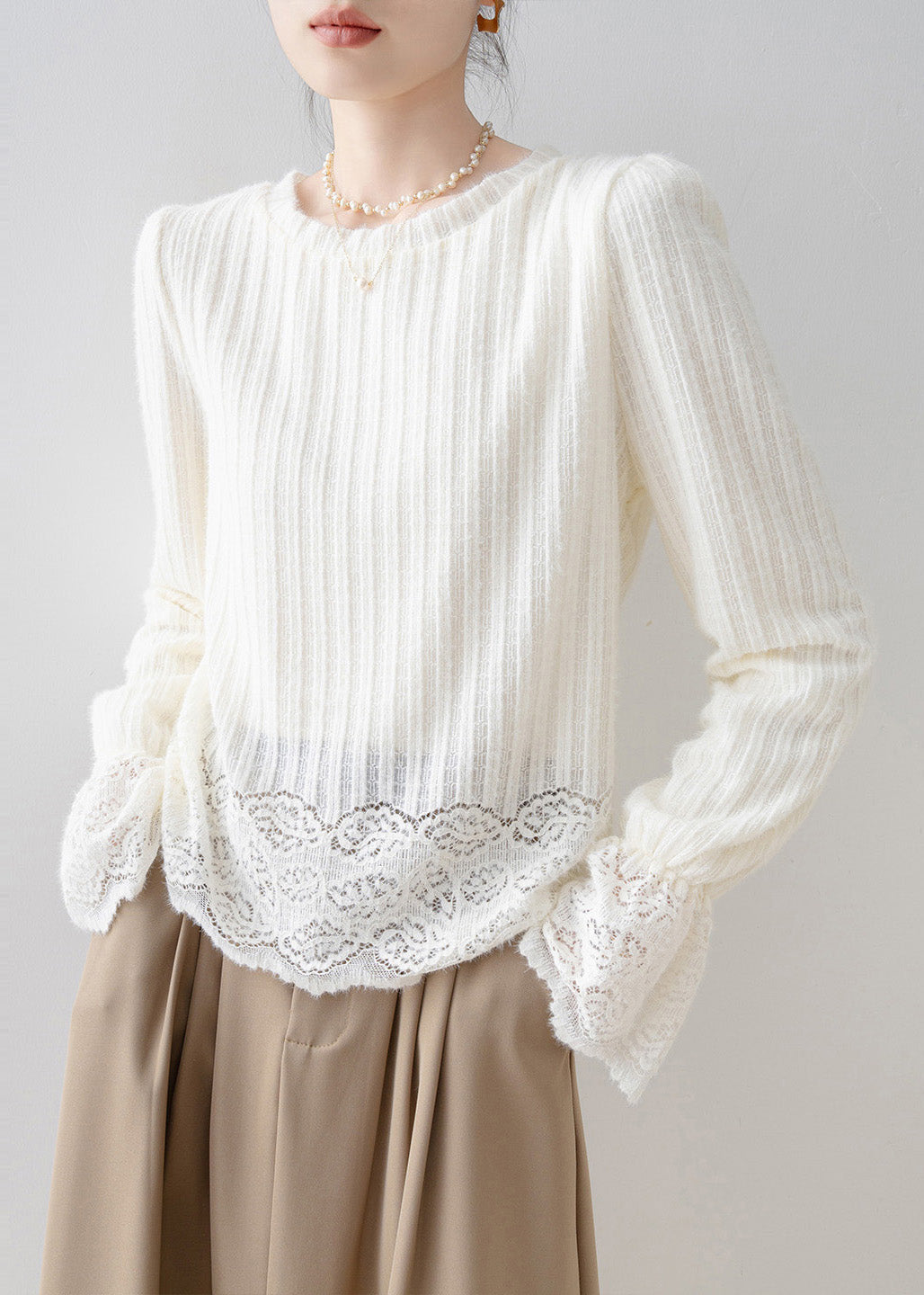 Effortlessly Elegant Shirt with a Timeless Design