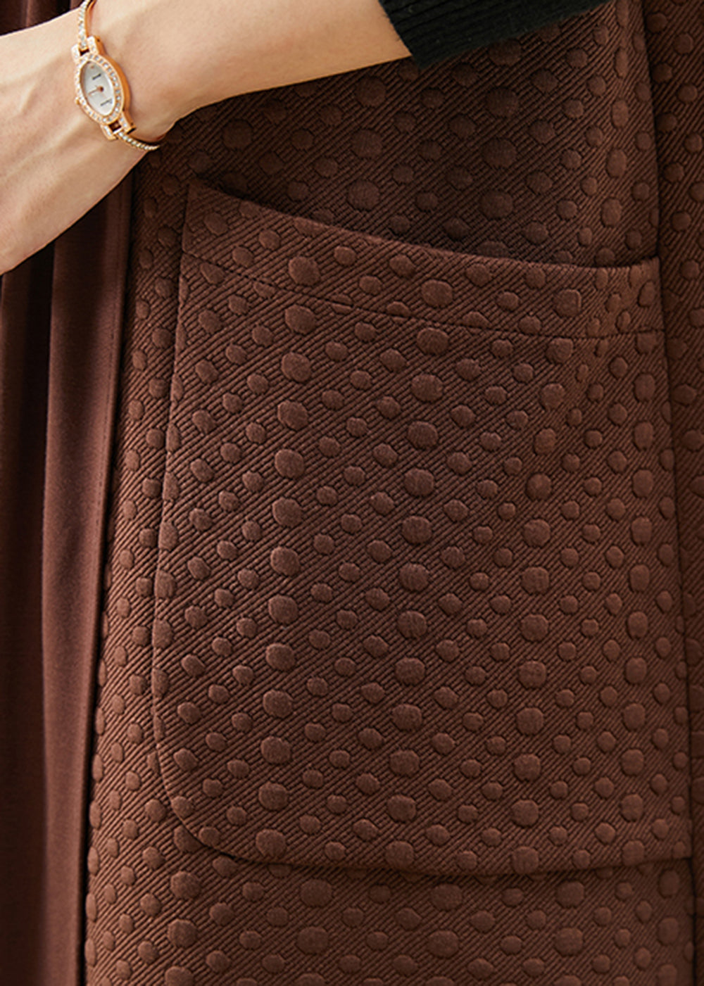 Beautifully Finished Top in a Timeless Design