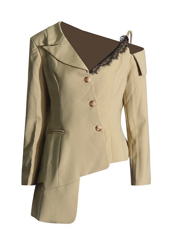 A Vintage Style Coat with Delicate Timeless Details