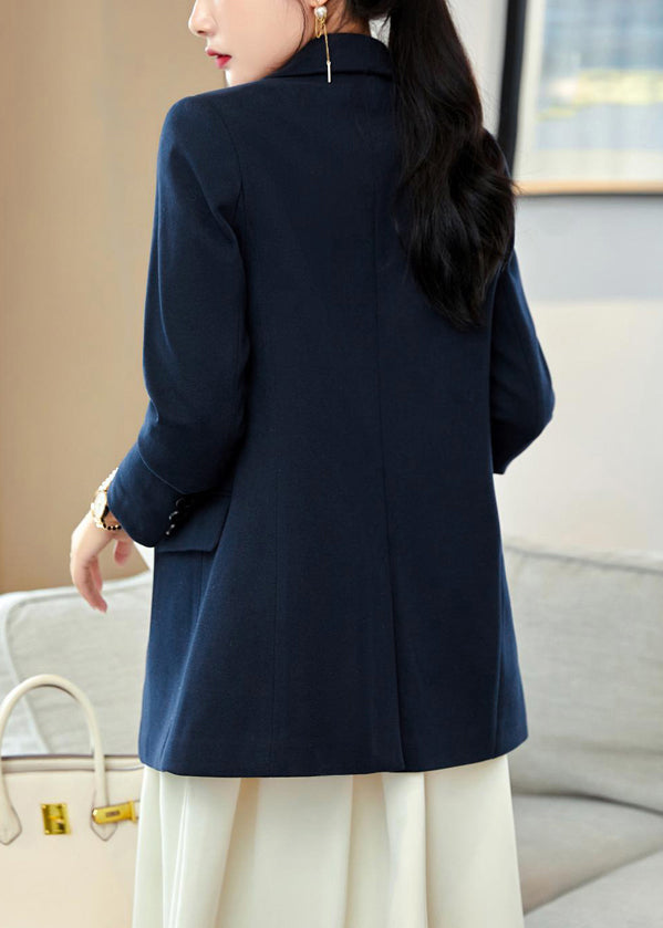 Sophisticated Coat with a Clean Classic Look