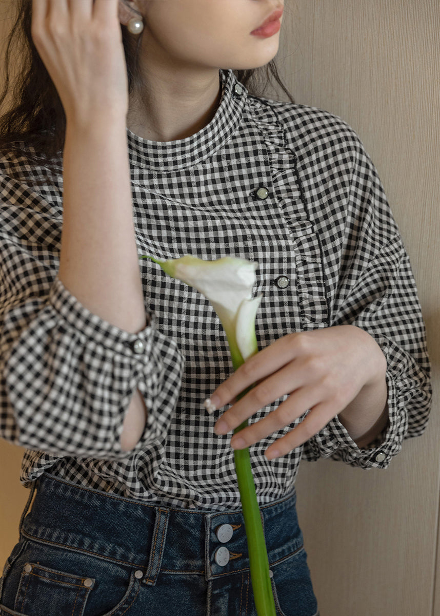 Effortlessly Elegant Shirt with a Timeless Design