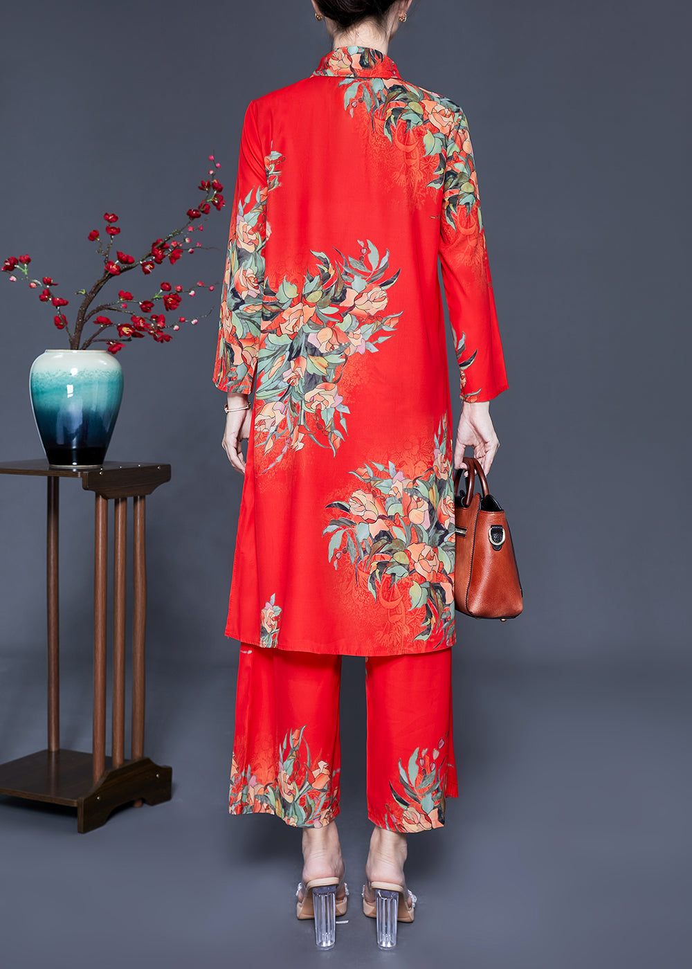 Well Tailored Garment with a Graceful Silhouette