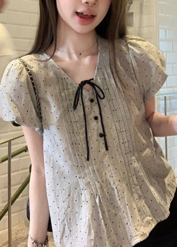 Classic Vintage Top with a Flattering Fit
