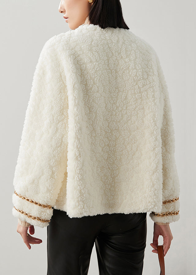 Elegantly Styled Coat for Everyday Wear