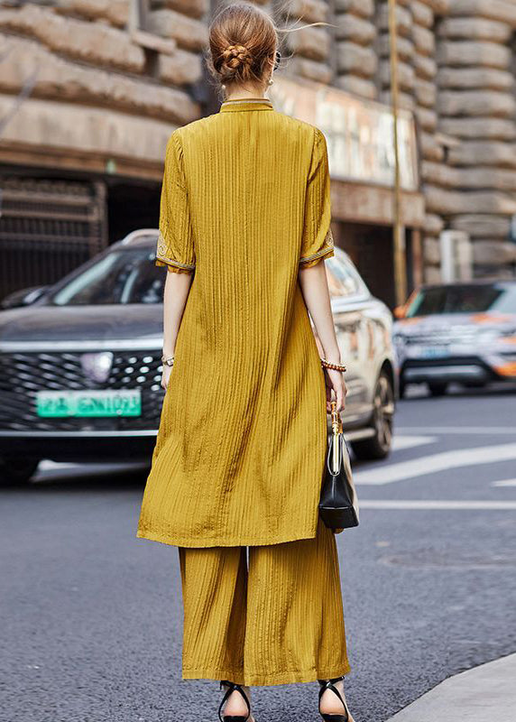 Gracefully Styled Garment for Any Occasion