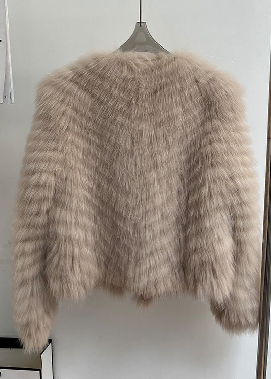Well Tailored Coat with a Graceful Silhouette