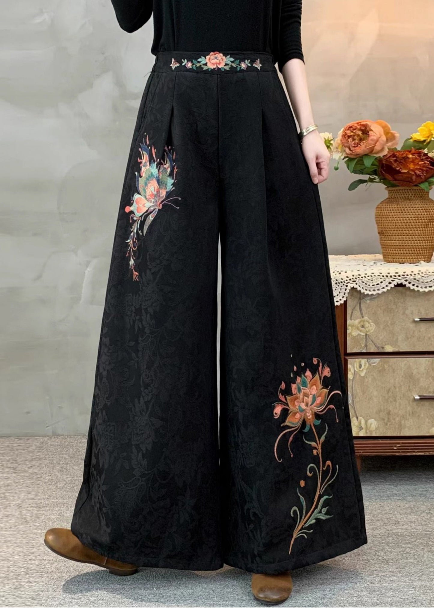 Sophisticated Pants with a Clean Classic Look