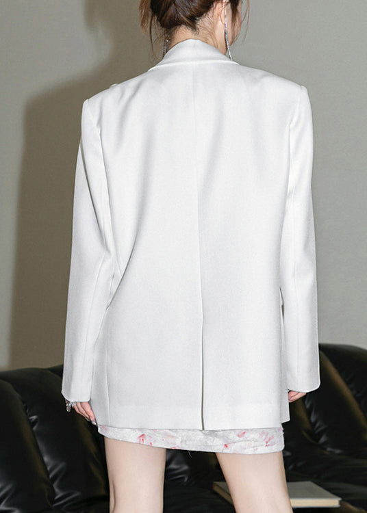 Gracefully Styled Coat for Any Occasion